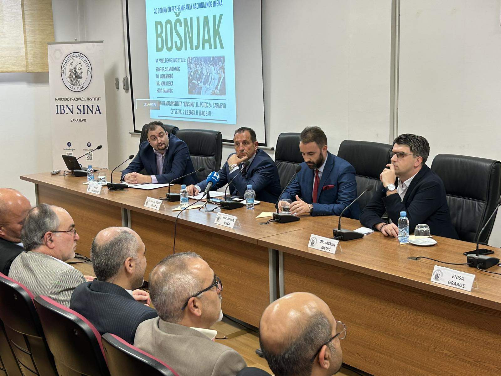 The Centre for Balkan Studies organized a panel discussion on the occasion of marking 30 years since the reaffirmation of the national name Bosniak